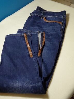 White House Black Market Skinny Ankle Jeans with Brown Leather Trim,Size 12P